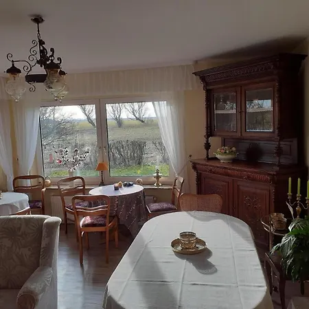 Apartment Doppelzimmer Mit Fruehstueck , Auch Als Einzelzimmer, Im Obergeschoss